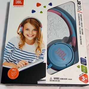 JBL | JR310 headphones for kids!